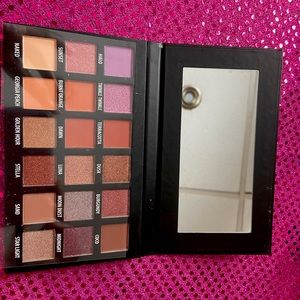 KAB Cosmetice Day + Night Palette